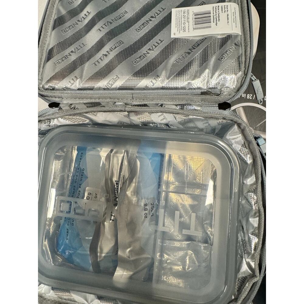Titan Pro Expandable Insulated Lunch Box Cooler Bag w/ Bento Box & Ice Walls NEW - Picture 3 of 3